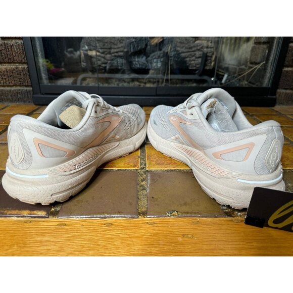 Women’s 10 Brooks Adrenaline GTS 23 Beige Peach Running Shoes 1203811B259 - Picture 7 of 10